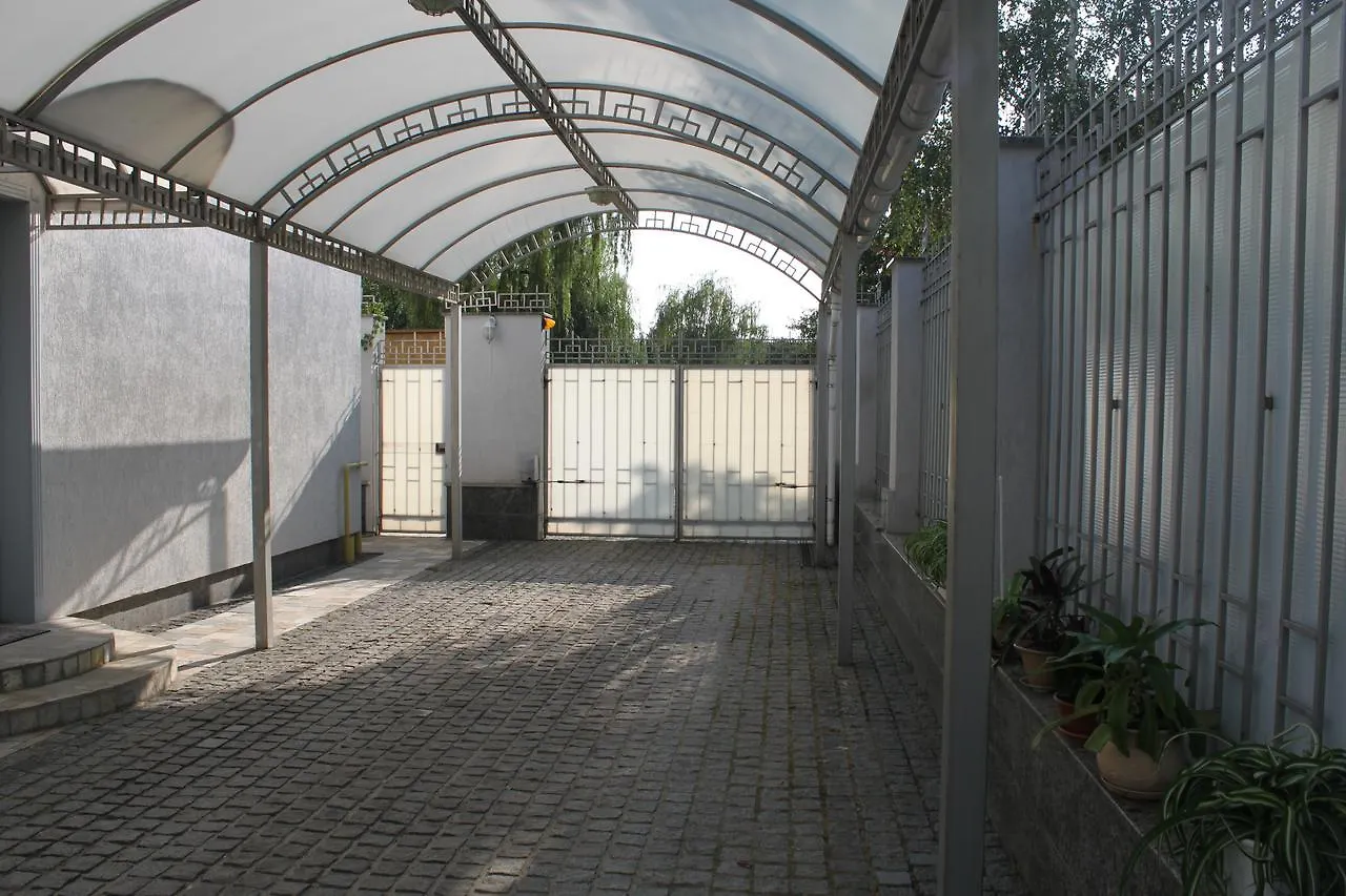 Guest house Bortnichi House Hotel Kyiv