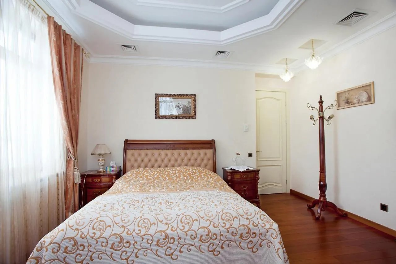 Отель Bortnichi House Киев